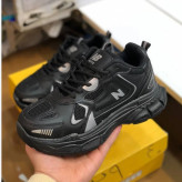 کفش نیوبالانس 990 زنانه مشکی لژدار رویه پارچه تنفسی زیره پیو سبک