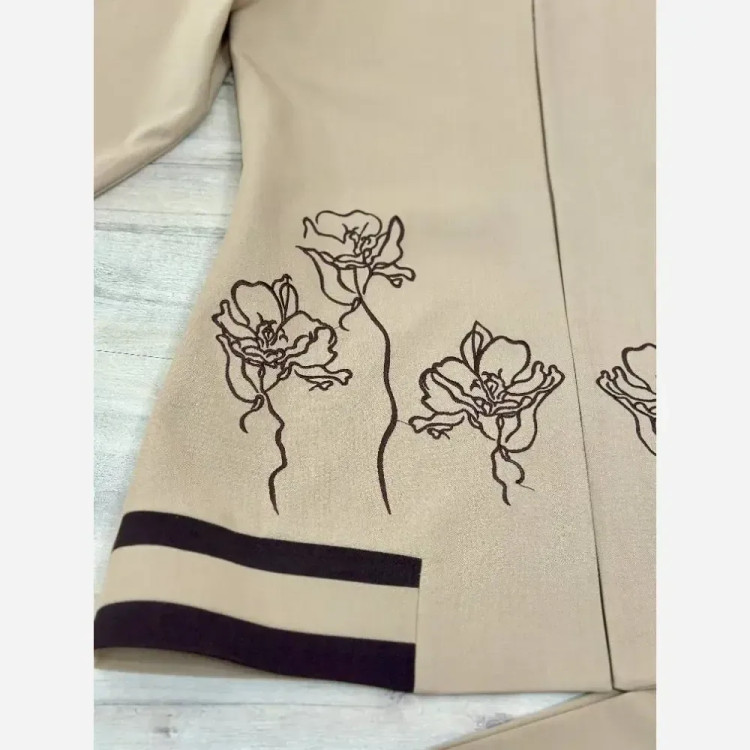 کت شلوار گلدوزی مدل رویا بزایاق اعلا زنانه در رنگبندی مشکی، سرمه ای، کرم، قهوه ای و سایزبندی 38 تا 50