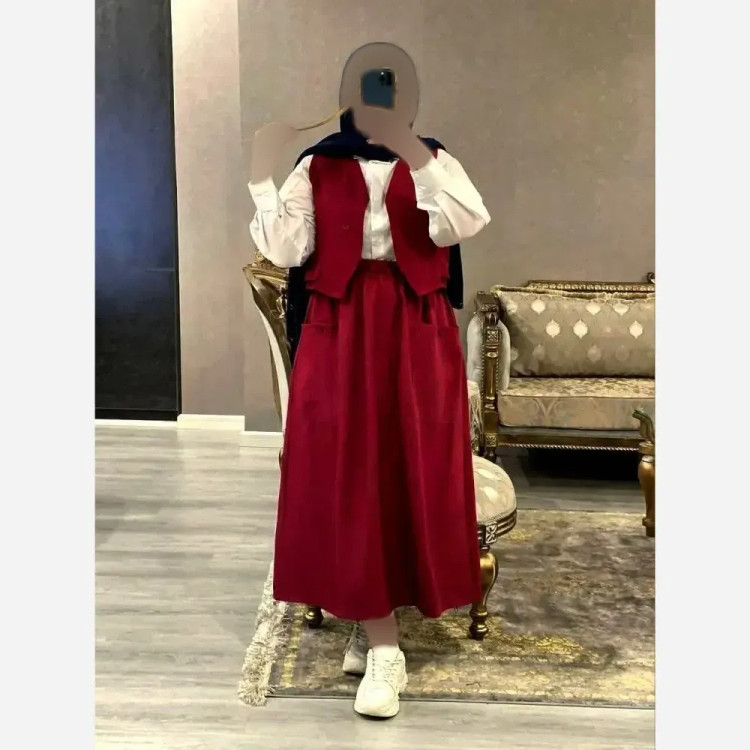 ست سه تیکه شومیز جلیقه و دامن مدل ژینا جنس شانتون
