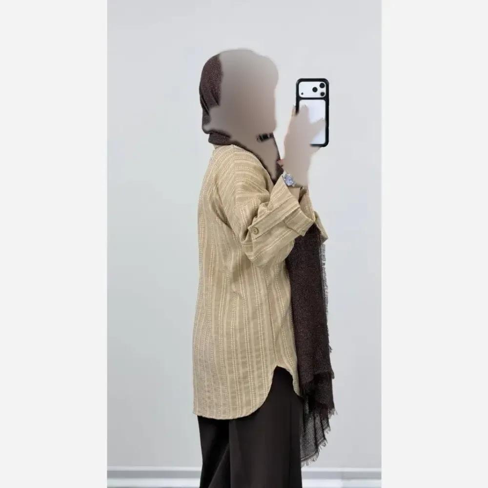 شومیز مانتویی کوک دوزی جیب صلیبی مدل شراره فری سایز رنگ کرم و نسکافه ای