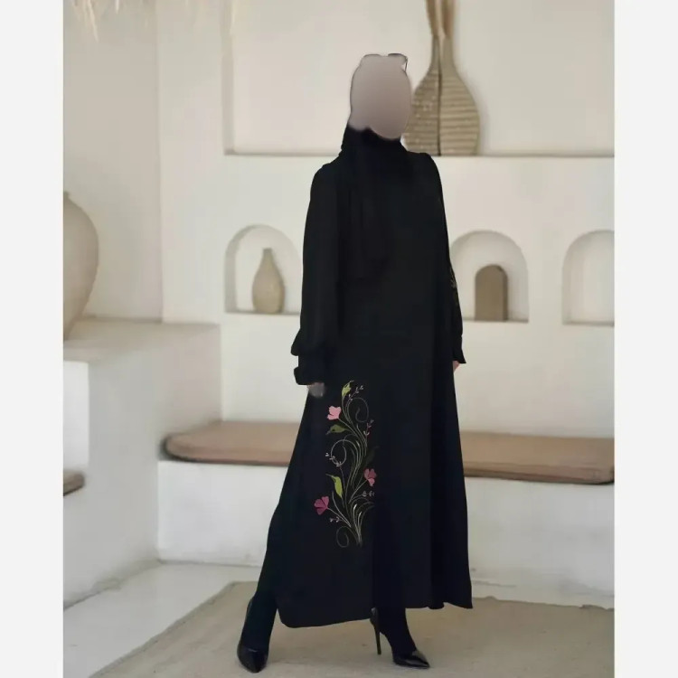 عبا زنانه مدل فرشته جنس الیزه رنگ مشکی گلدوزی شده سایز 1 و 2