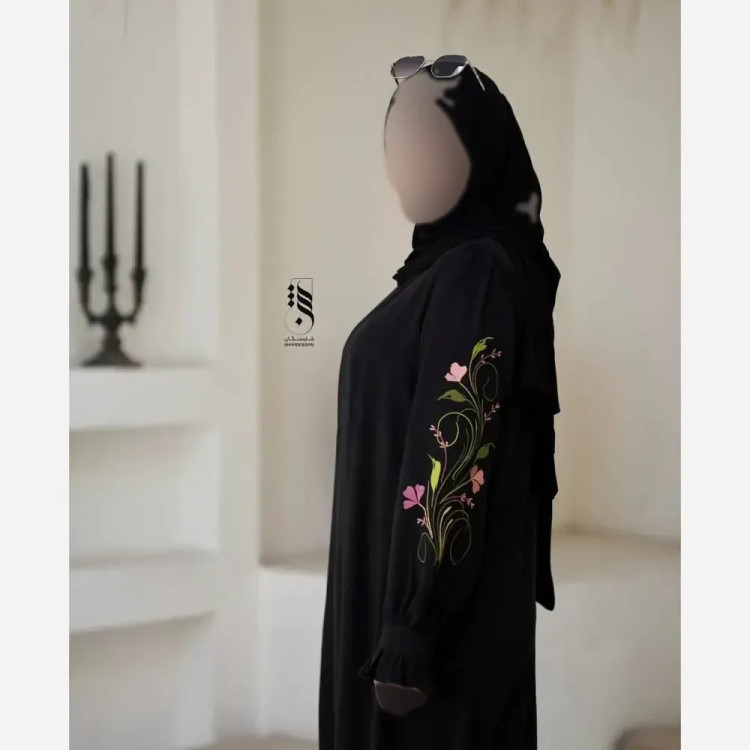 عبا زنانه مدل فرشته جنس الیزه رنگ مشکی گلدوزی شده سایز 1 و 2