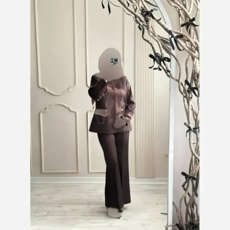 کت شلوار گلدوزی زنانه مدل الینا جنس سوپر مازراتی اعلا