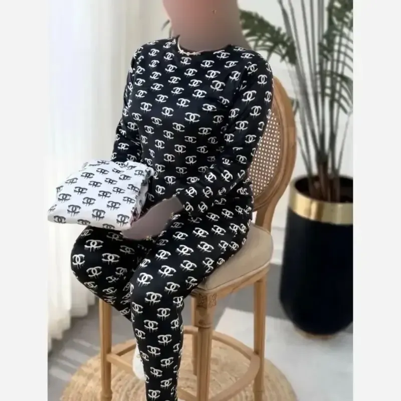 ست بلوز و شلوار مخمل وارداتی درجه یک مدل رونیکا فری سایز