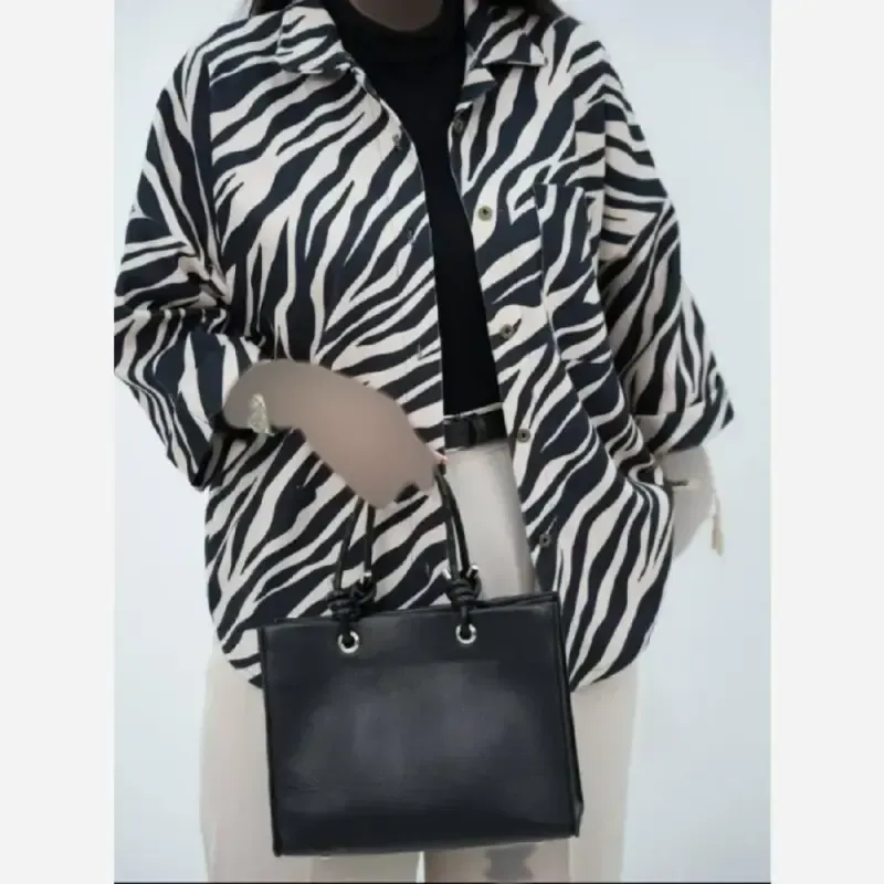 مانتو مخمل کبریتی طرحدار فری سایز 38 تا 46