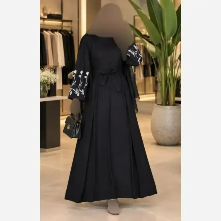 پیراهن عبایی گلدوزی شده گل لاله جنس الیزه مشکی فری سایز