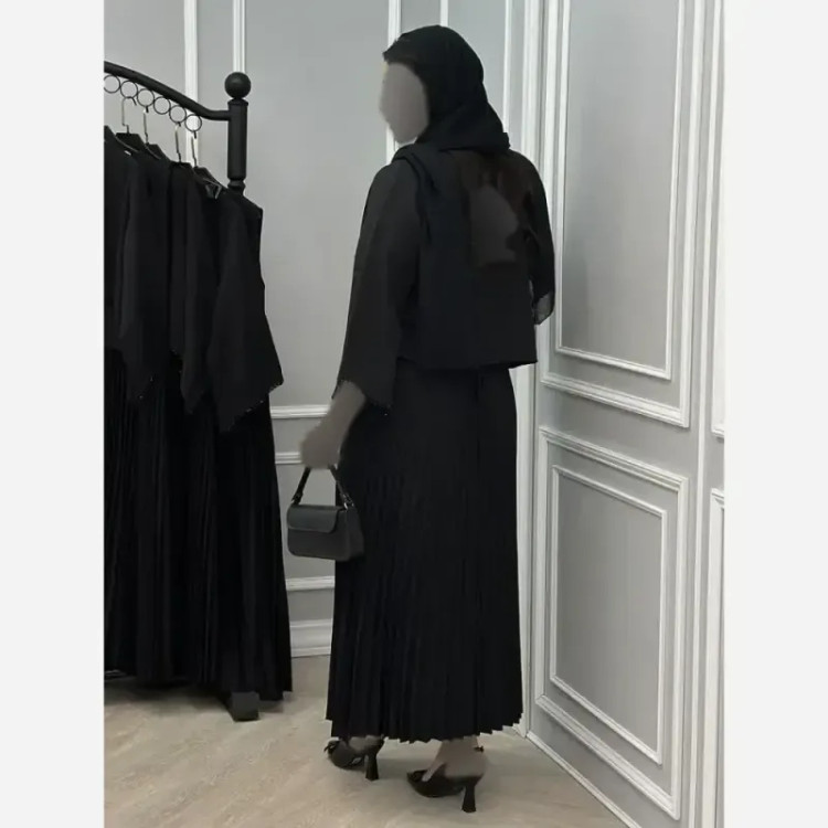 سه تیکه فاریا سارافن بوگاتی و کت کرپ مازراتی رنگ مشکی فری سایز